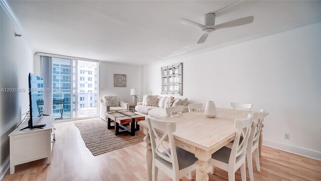 Photo - 2401 Collins Ave Unit 904