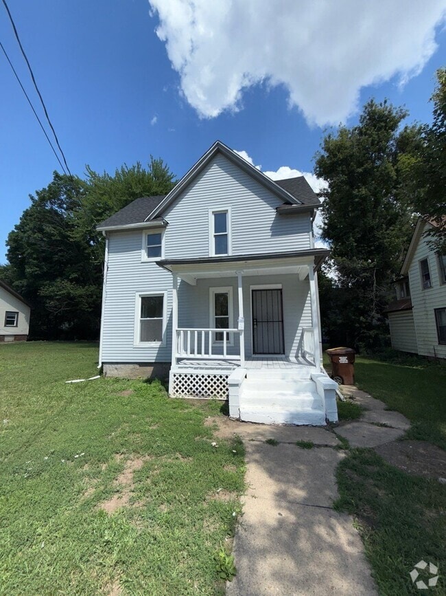Building Photo - 209 Irving Ave Rental