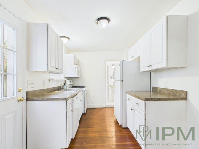 Photo - Available Now! Charming 3 Bedroom, 1.5 Bat...