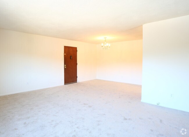 Photo - Hollow Run Apartments