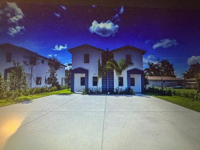 Photo - 1233 NW 9th Ave