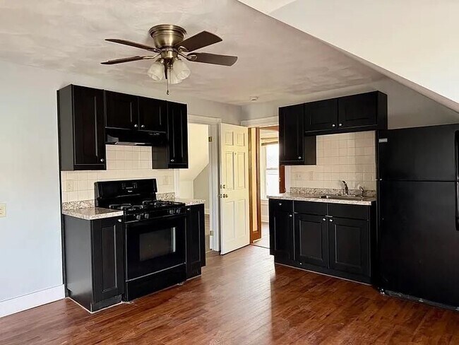 Photo - 13 Elizabeth St Unit 3
