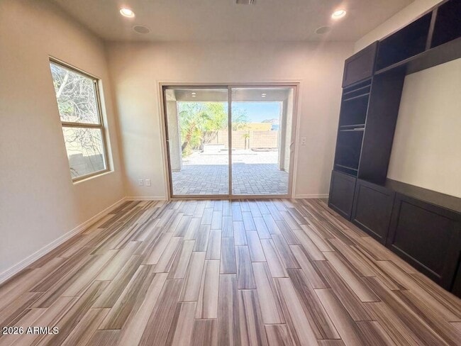 2622 W Gray Wolf Trail
