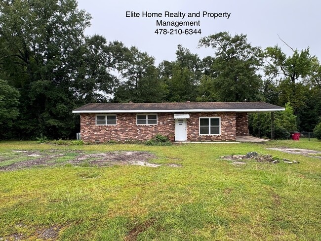 Building Photo - 1700 Winston Dr Rental