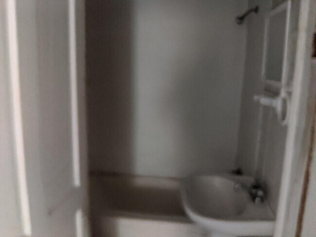 Photo - 105 N Church St