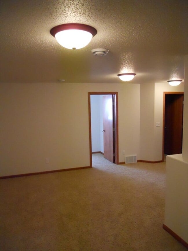 Photo - Westport Beach 3 Bedroom Bi-Level Twin Home