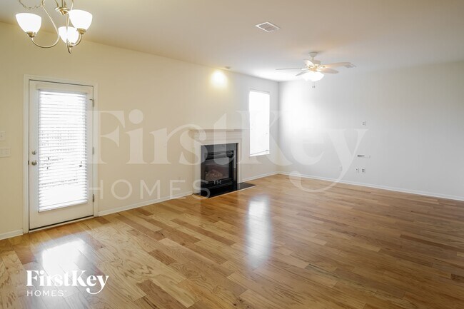 Photo - 318 Beachgrass Ln