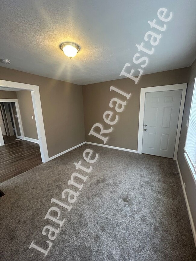 Photo - 2424 Airport Hwy Unit Lower