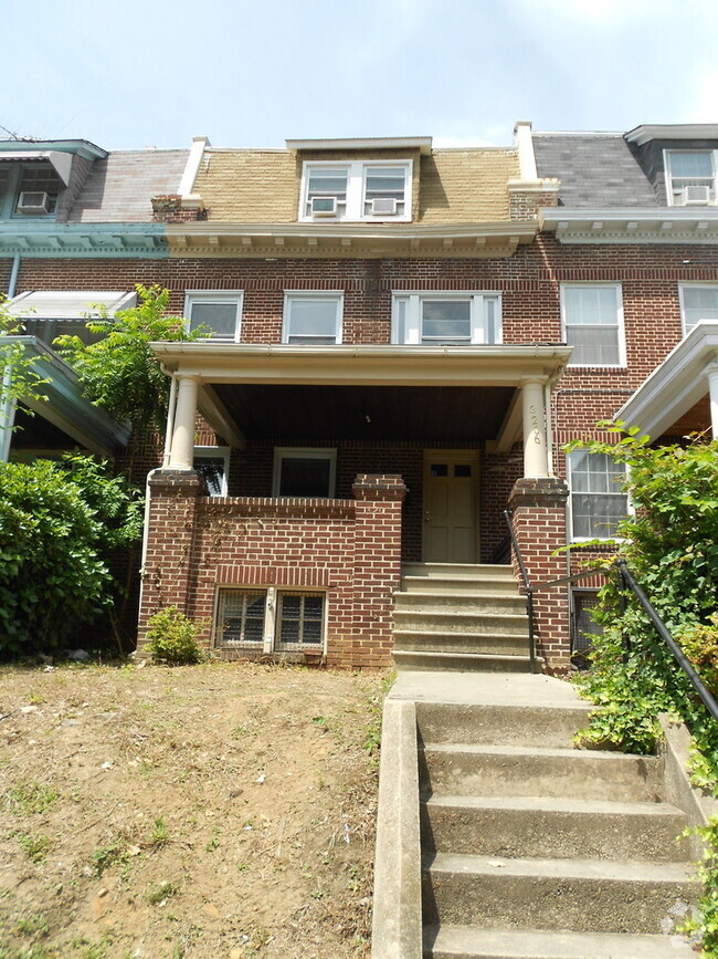 Building Photo - 2025/2026 JHU Homewood Off-Campus rental 6...