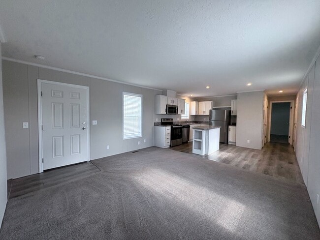 Photo - 10610 State Rte 762