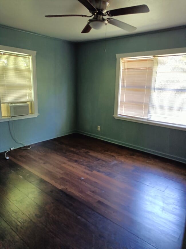 Photo - 385 Jones Rd