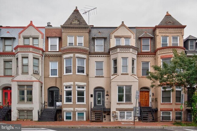 Building Photo - 541 Florida Ave NW Unit B