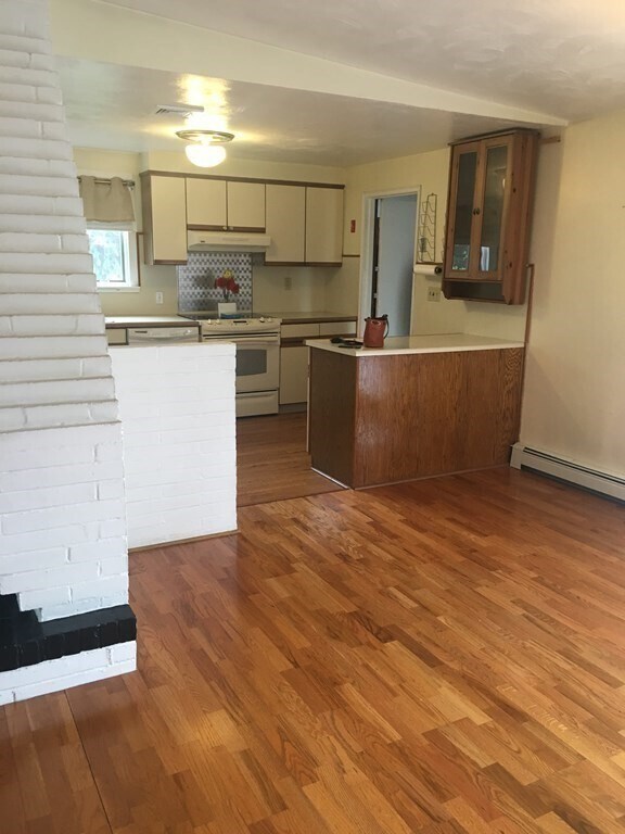 Photo - 160 Richard Rd