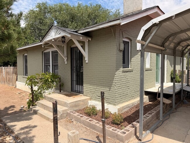 Building Photo - 460 Co Rd 6100
