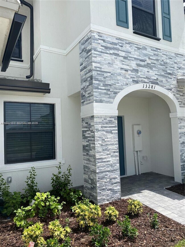 Photo - 13281 SW 285th St