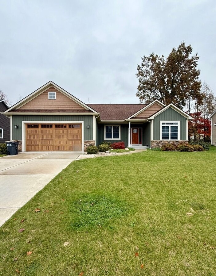 Three Bedroom Home in Portage - Three Bedroom Home in Portage