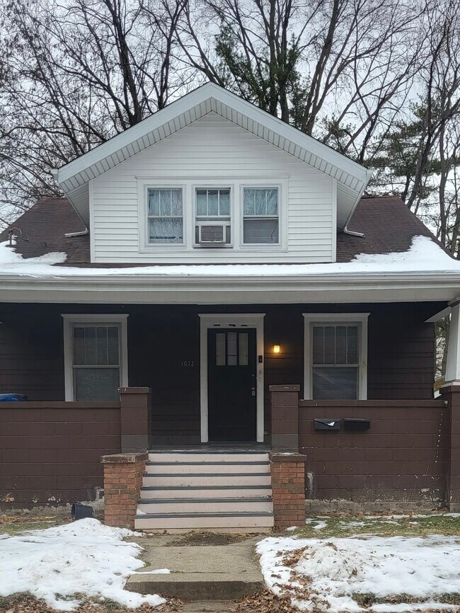 Photo - 1012 W Armstrong Ave Unit 1012-1