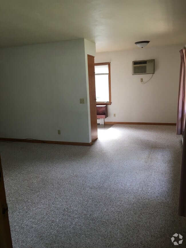 Building Photo - 225 N Midvale Blvd Unit 2 Rental