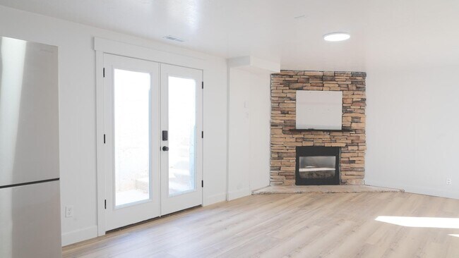 Photo - 1627 E Canyon Dr Apartment Unit South Weber