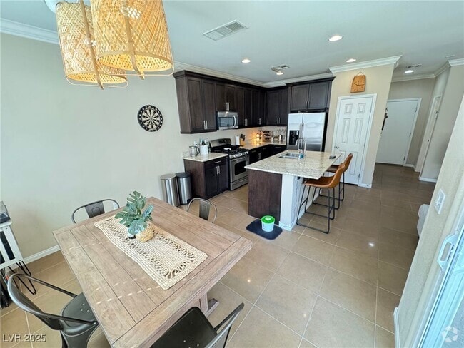 Building Photo - 10528 Verona Wood St Rental