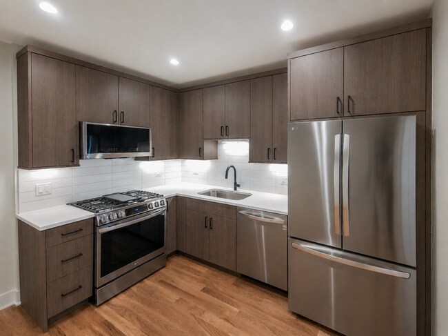 Photo - 3358 N Sheffield Ave