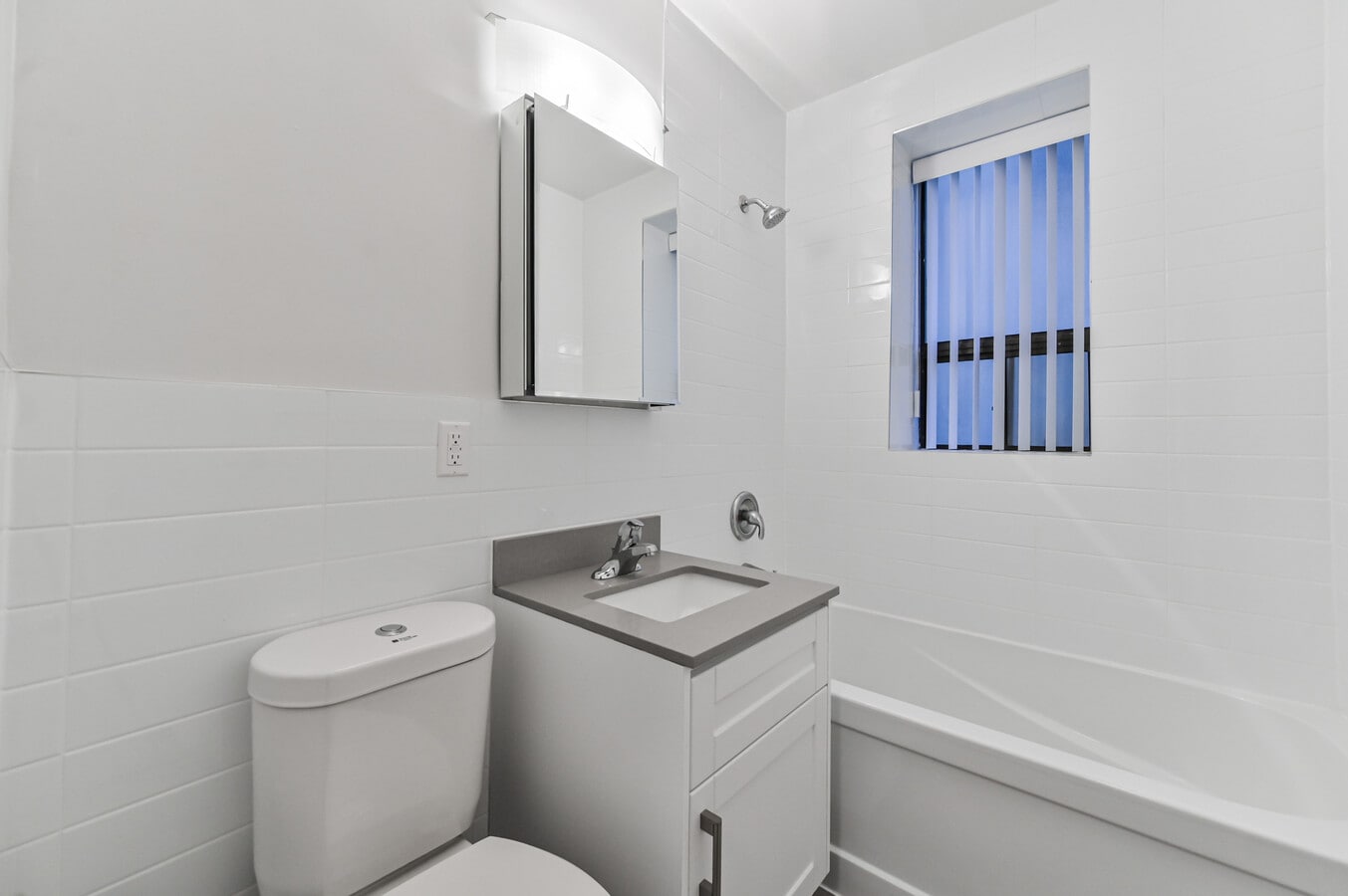 Photo - 151 St George St Unit 00302