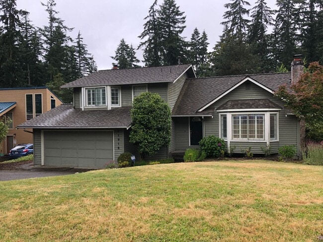 Photo - Spacious 4 bedroom in Finn Hill/Juanita area in a cul-de-sac with large backyard