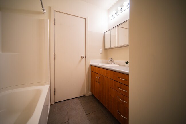 Photo - 440 Richards St Unit 203