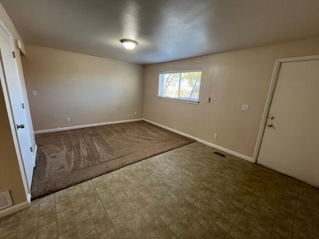 Building Photo - 2173 S State St Unit 2