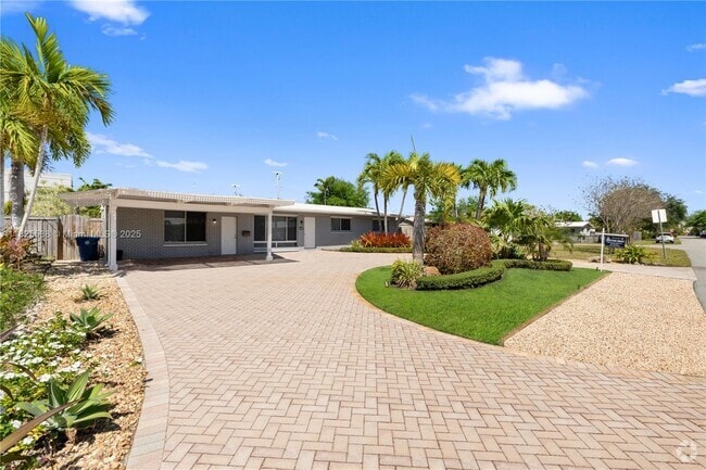 Building Photo - 609 NW 30th Ct Rental