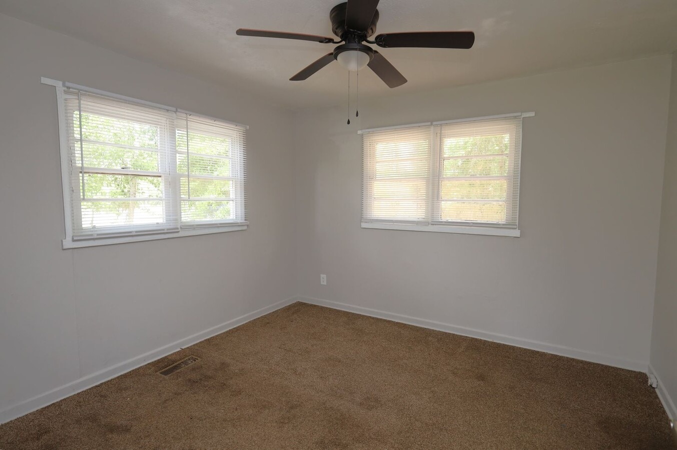 Photo - 604 E Brookwood Dr