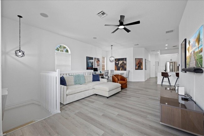 Photo - 4986 Bonsai Cir Unidad Apt 214