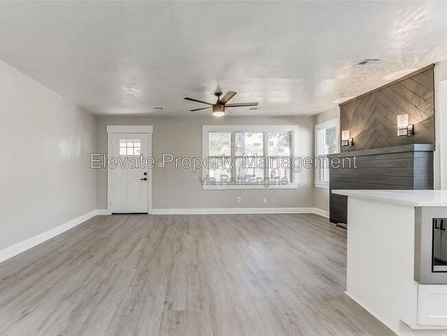 Photo - 835 W Eubanks St