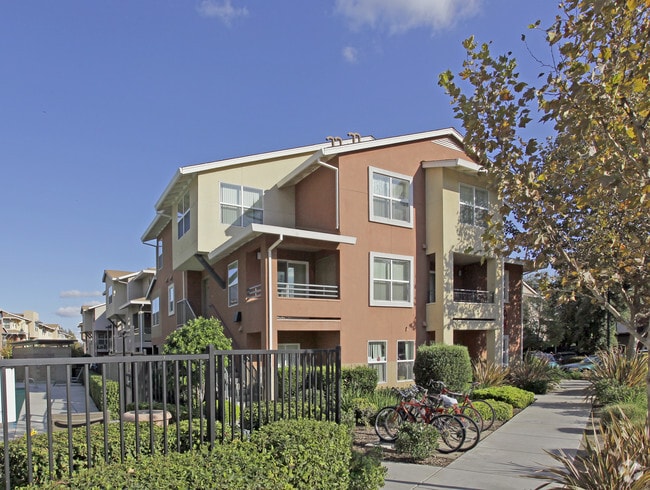 The Lexington Apartments - The Lexington Apartments