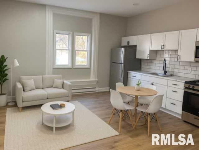 Building Photo - 500 S Douglas Ave Unit B