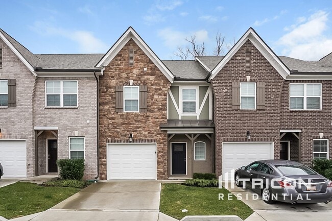 Photo - 139 Hickory Station Ln