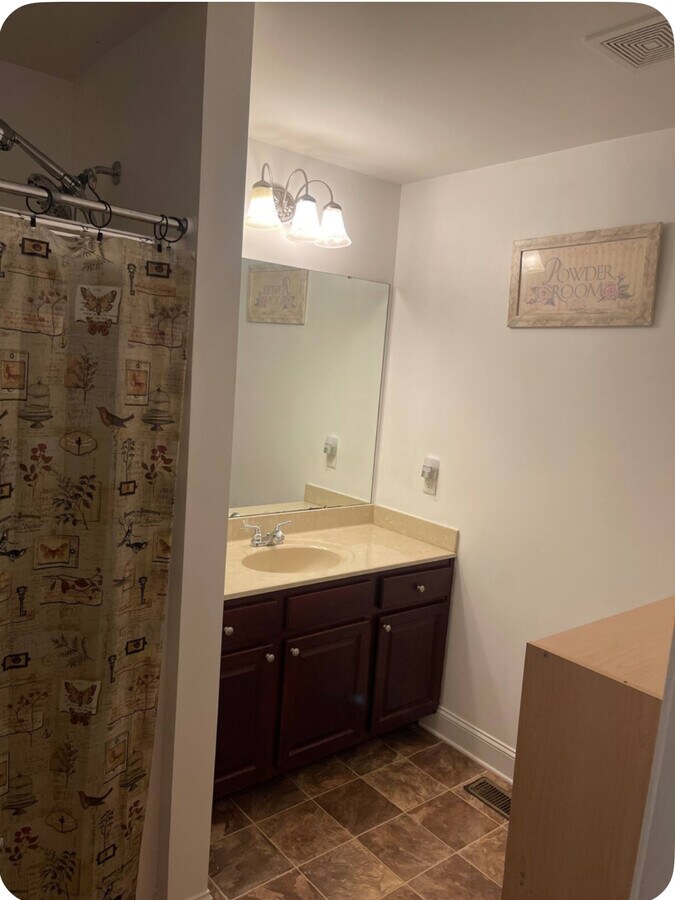 Photo - 5601 Poplin Rd