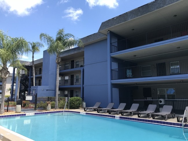 Photo - Applegate Apartments