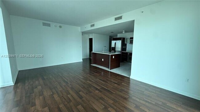 Photo - 1900 N Bayshore Dr Unit 1900 N Bayshore Dr # 1911