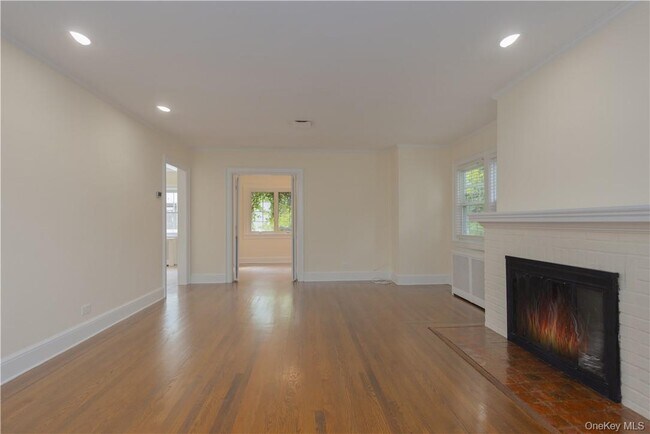 Photo - 7 Carthage Ln