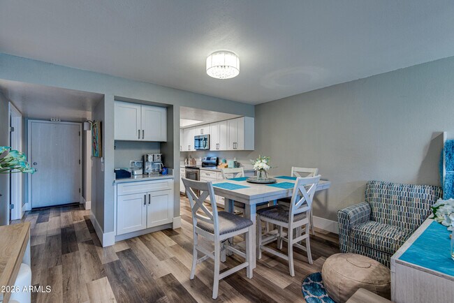 Photo - 4150 E Cactus Rd Unit 108
