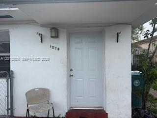 Building Photo - 1074 NW 27th St Unit 0