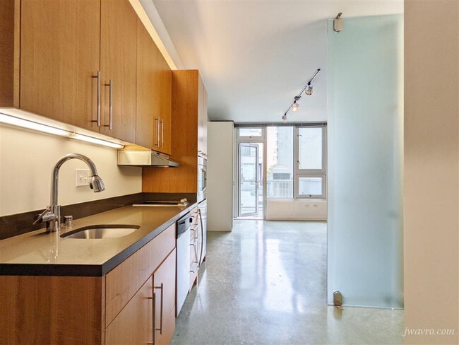 Photo - 766 Harrison St Unidad 211