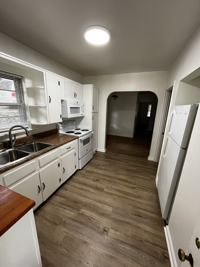 Photo - 5025 Sunnyside Ave Unidad Upstairs