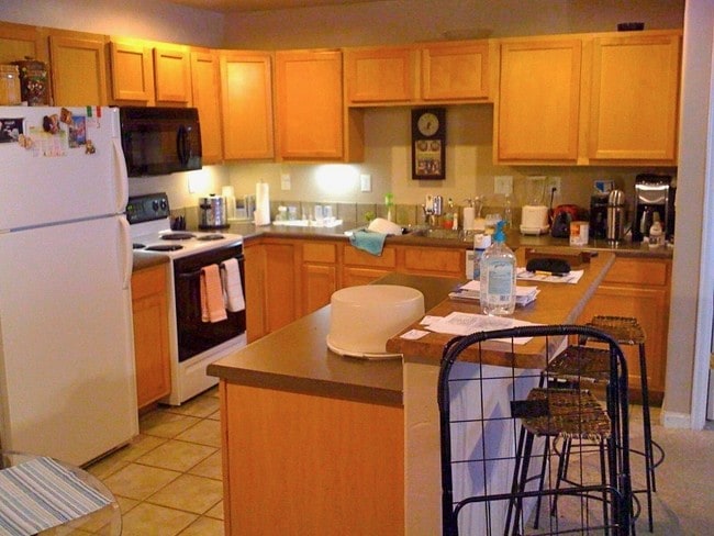 Photo - 2701 Midland Ave Unidad TERRACES