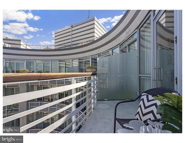 Photo - 1300 13th St NW Unit 909