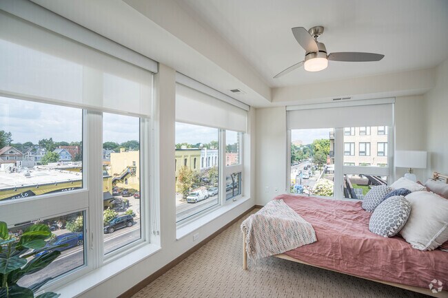 2BR,2BA - 1214SF - Second Bedroom