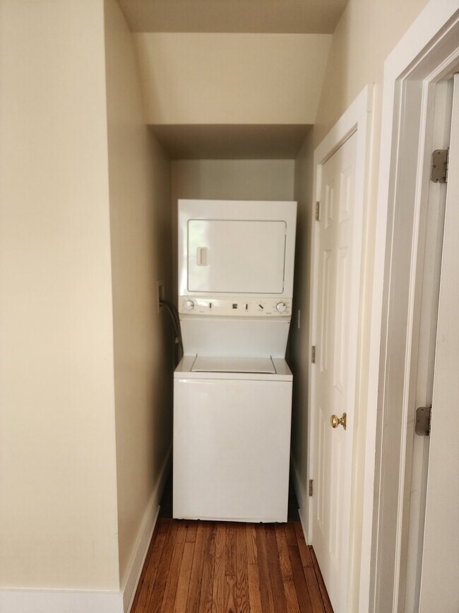 Photo - 157 N Clinton St Unit B