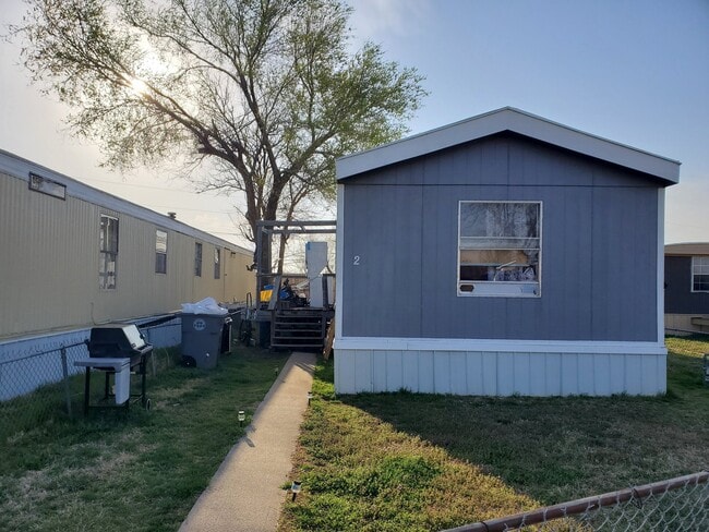 Building Photo - 2504 SW Jefferson Ave