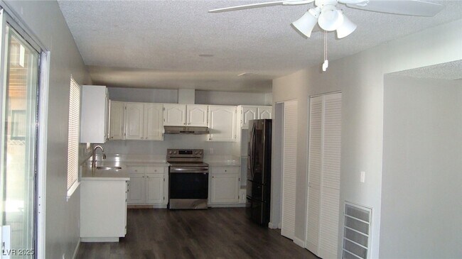 Photo - 5712 Stacey Ave